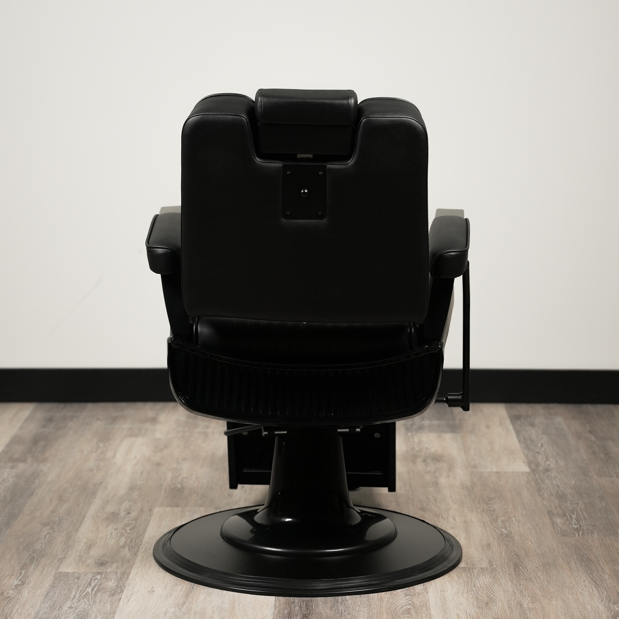 Jabal Barber Chair