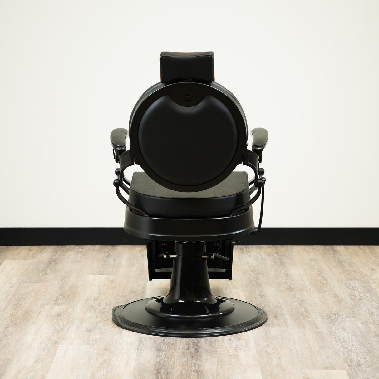 Sultan Barber Chair - Black