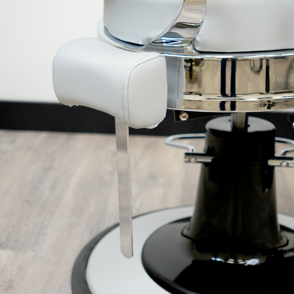 Santana Silver Barber Chair