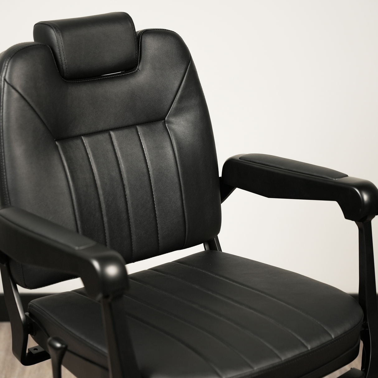 Sidara Barber Chair