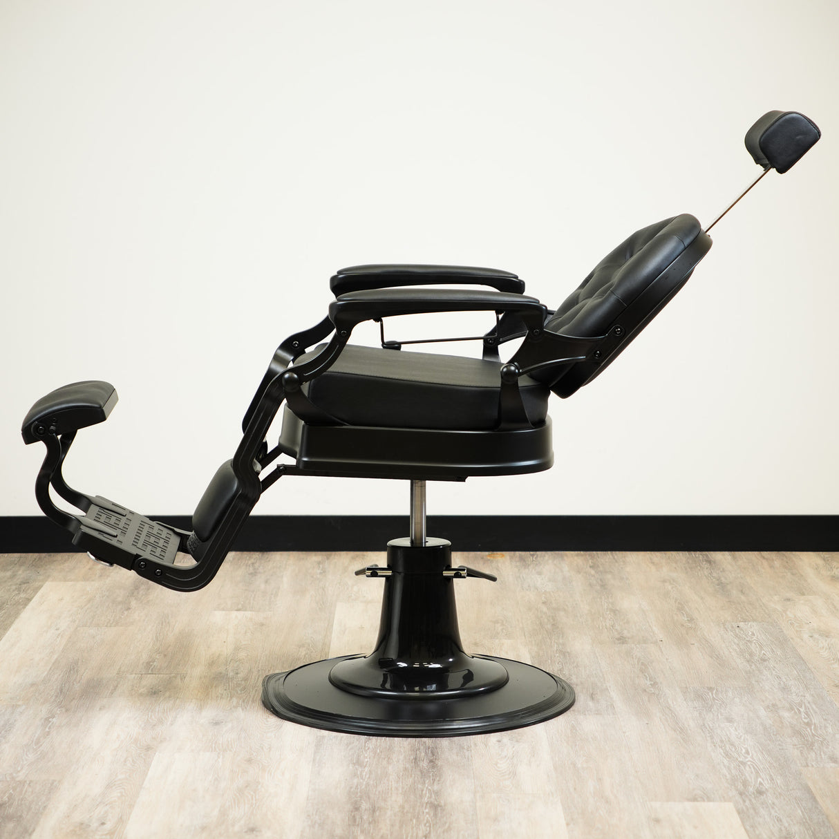 Sultan Barber Chair - Black