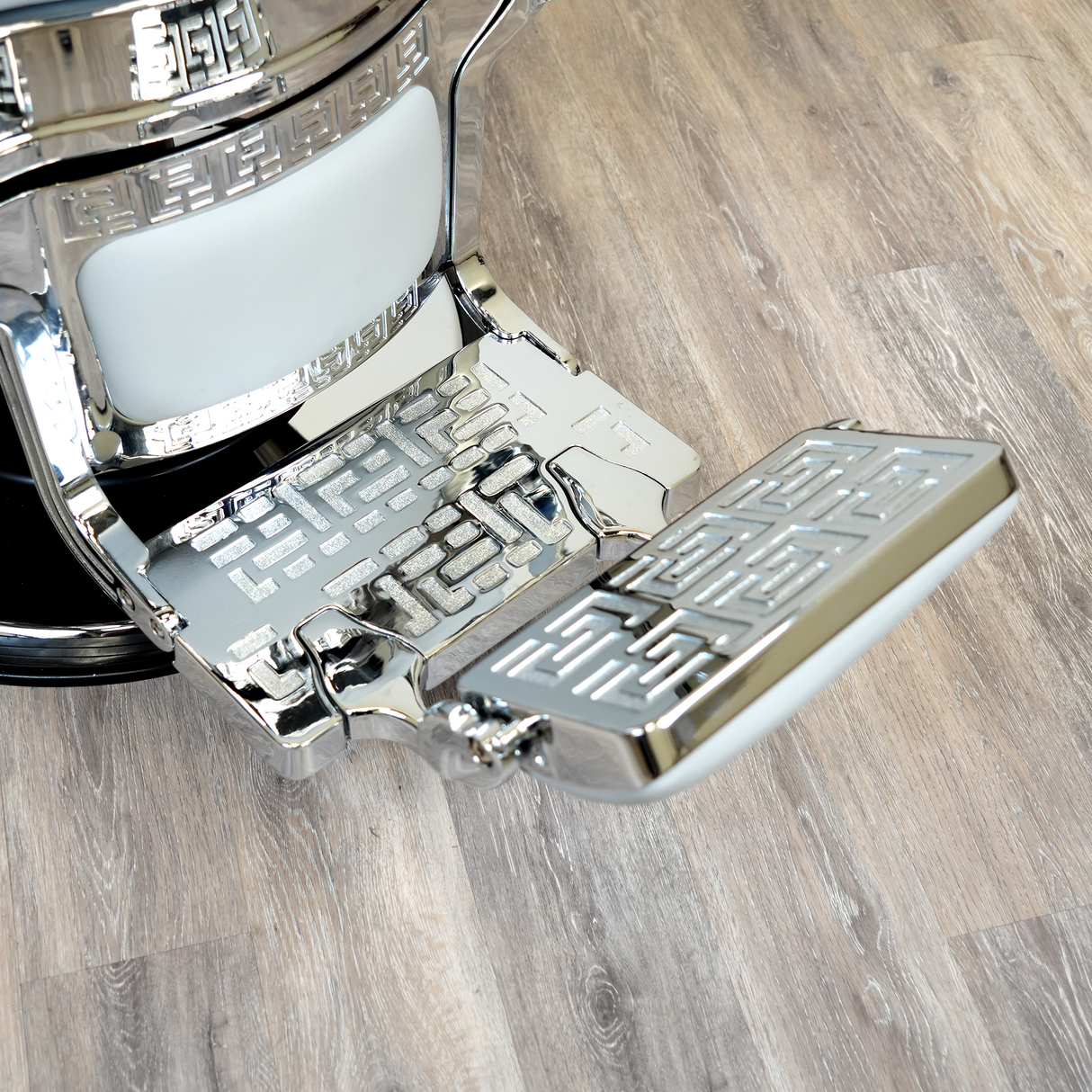 Santana Silver Barber Chair