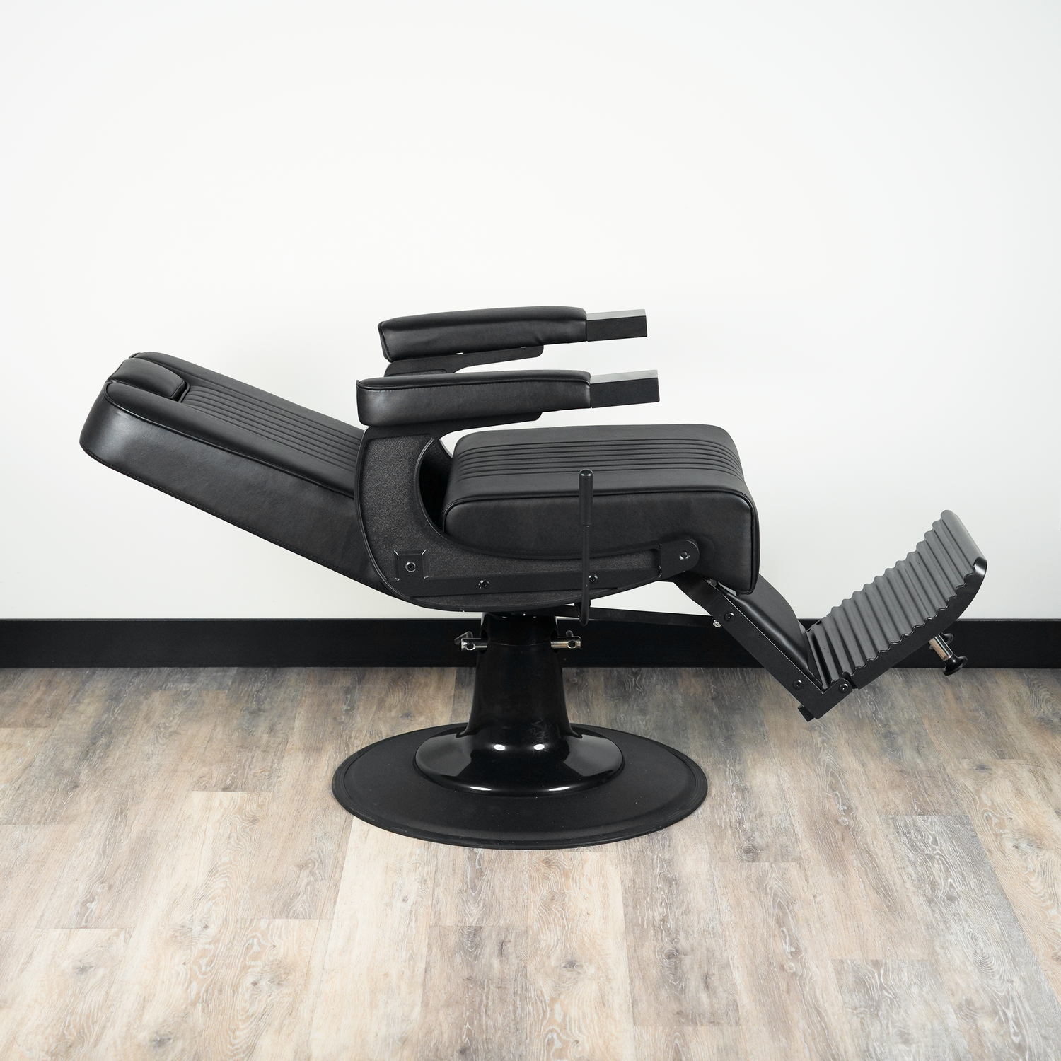 Vanguard Barber Chair
