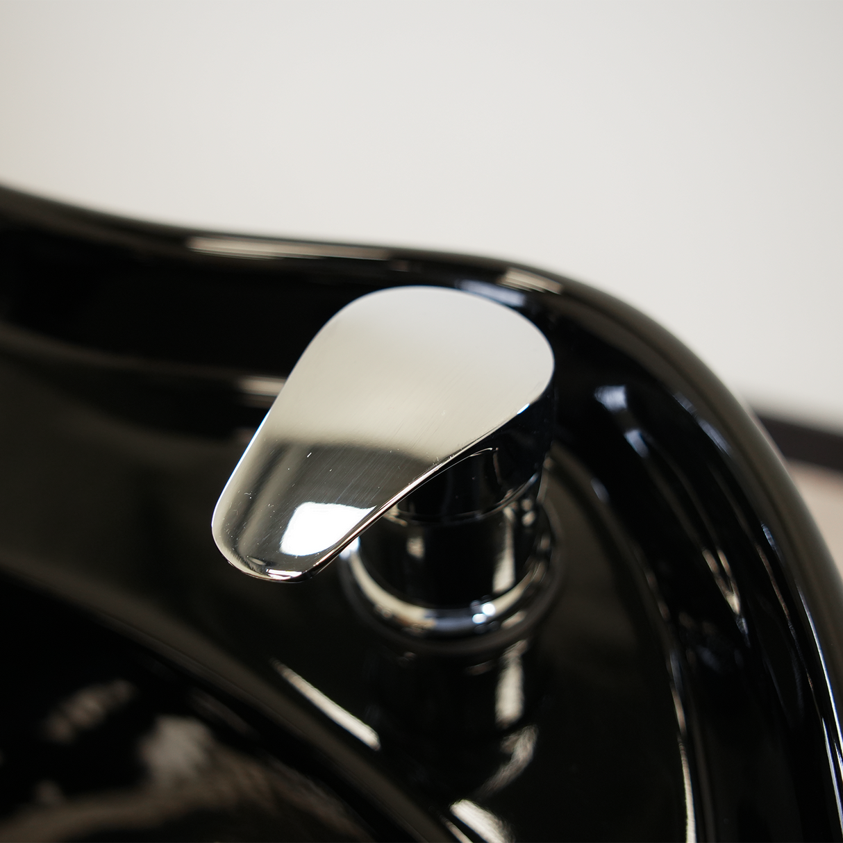 Luxor Shampoo Backwash Unit