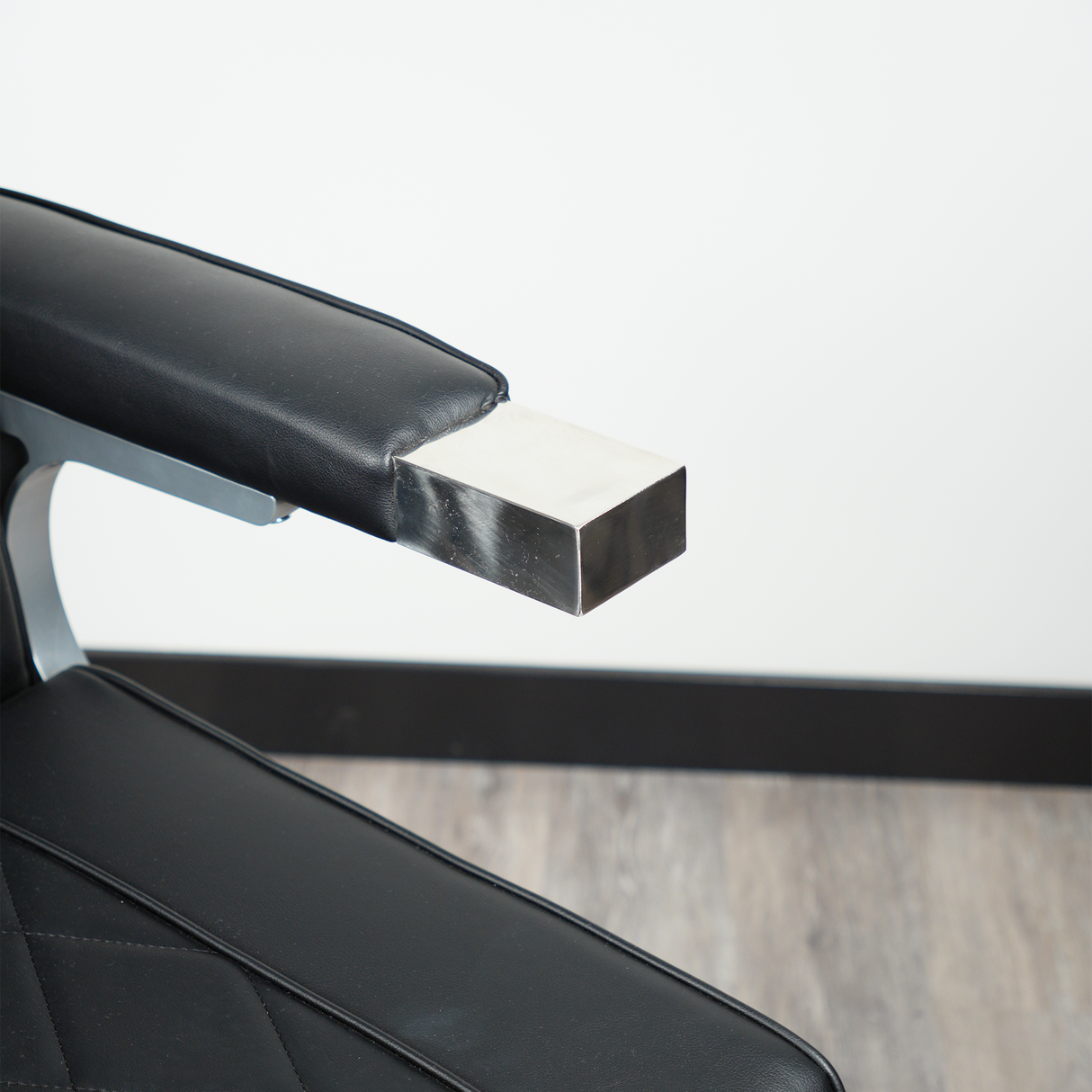 Tangier Titan Barber Chair