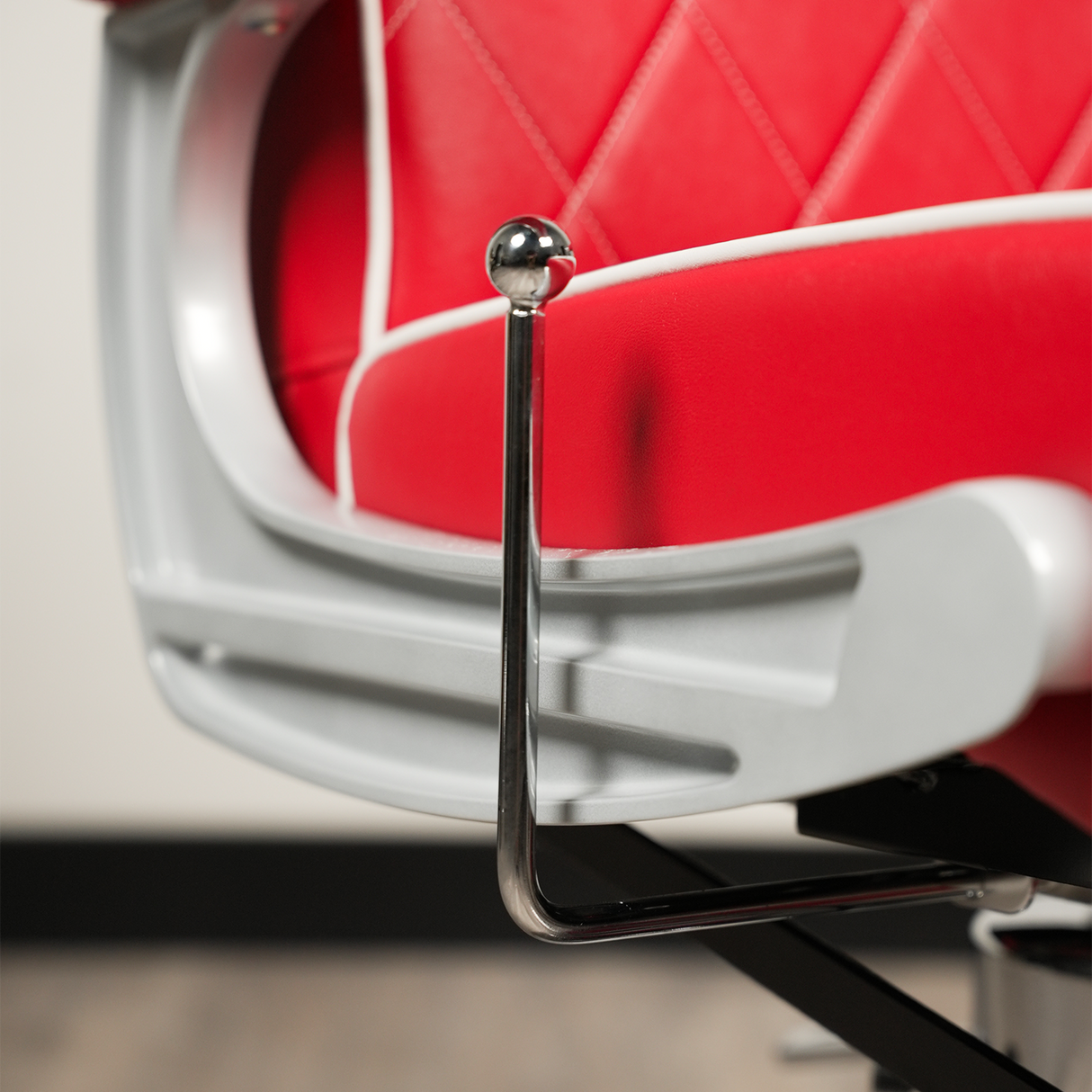 Belfast Barber Chair Red