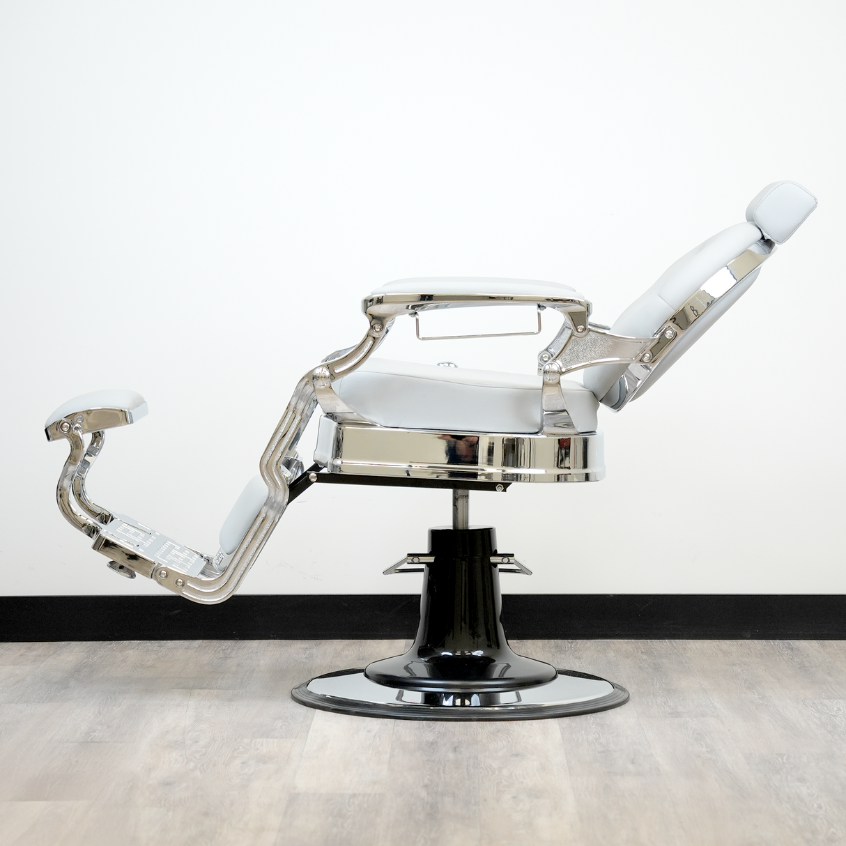 Santana Silver Barber Chair