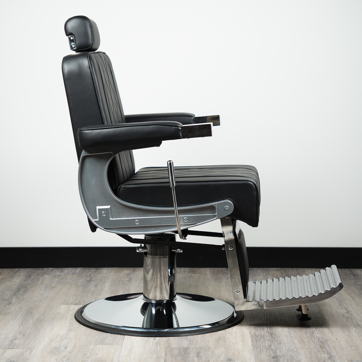 Tangier Titan Barber Chair