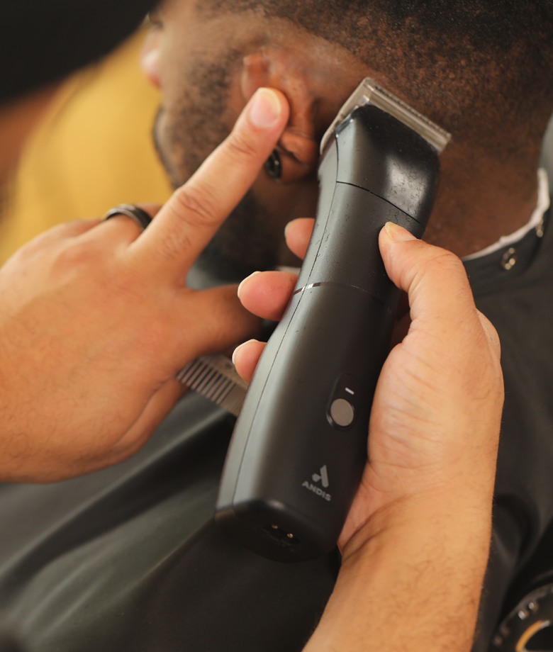 Andis eMERGE Cordless Detachable Blade Clipper