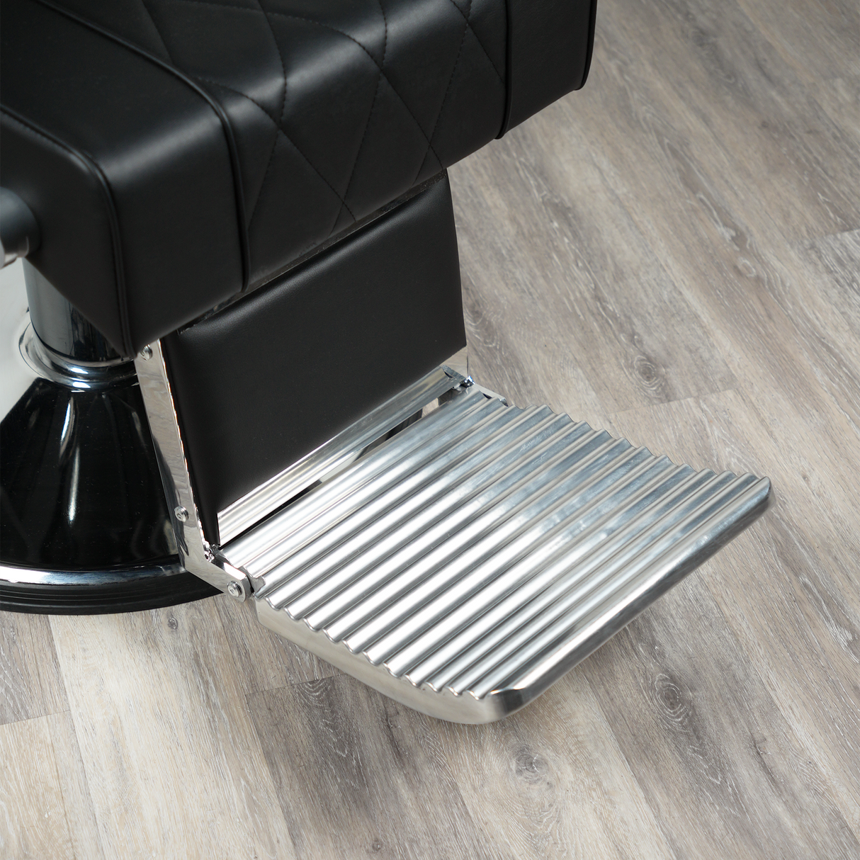 Tangier Titan Barber Chair