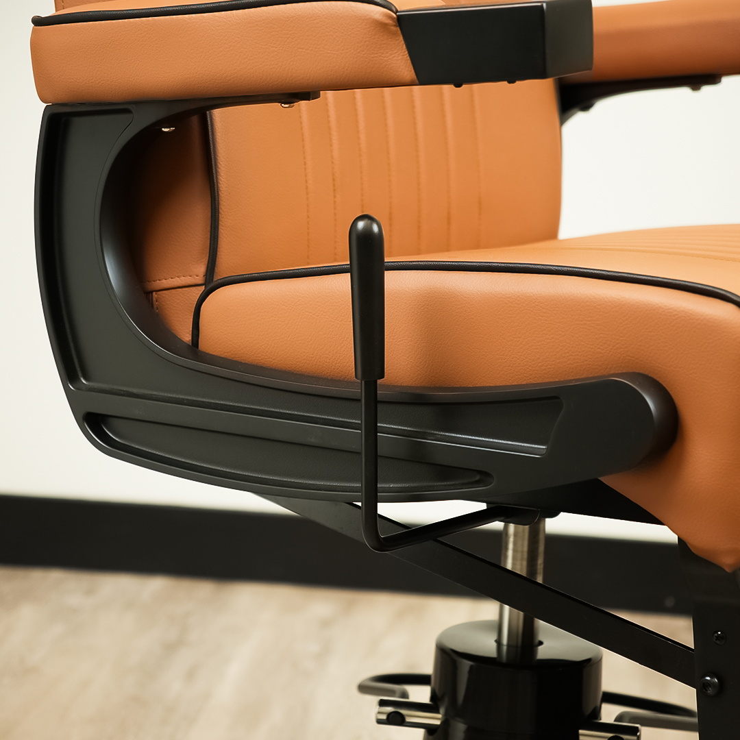 Cedrus Barber Chair - Camel