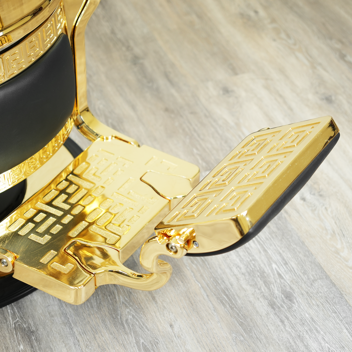 Geneva Gold Barber Chair