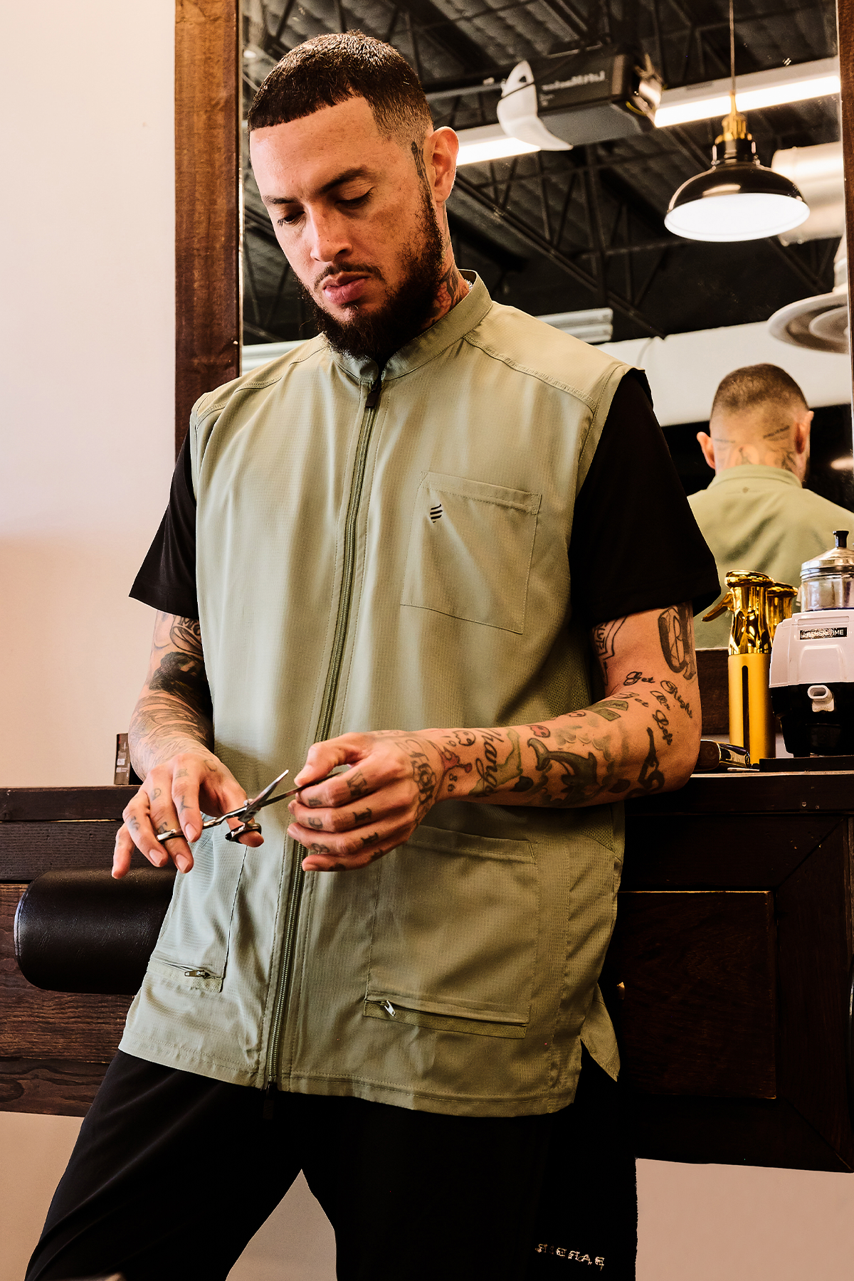 Barber Strong The Barber Vest - Army Green